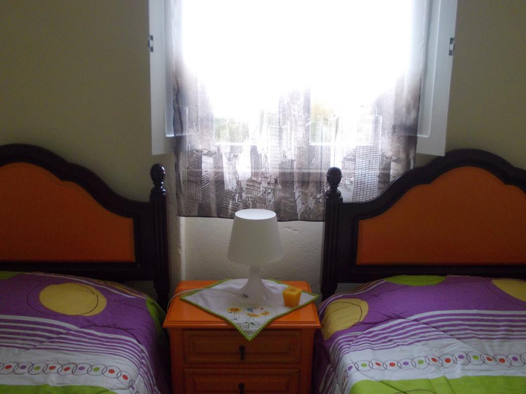 Villa Goncalo Калдас да Райна Екстериор снимка